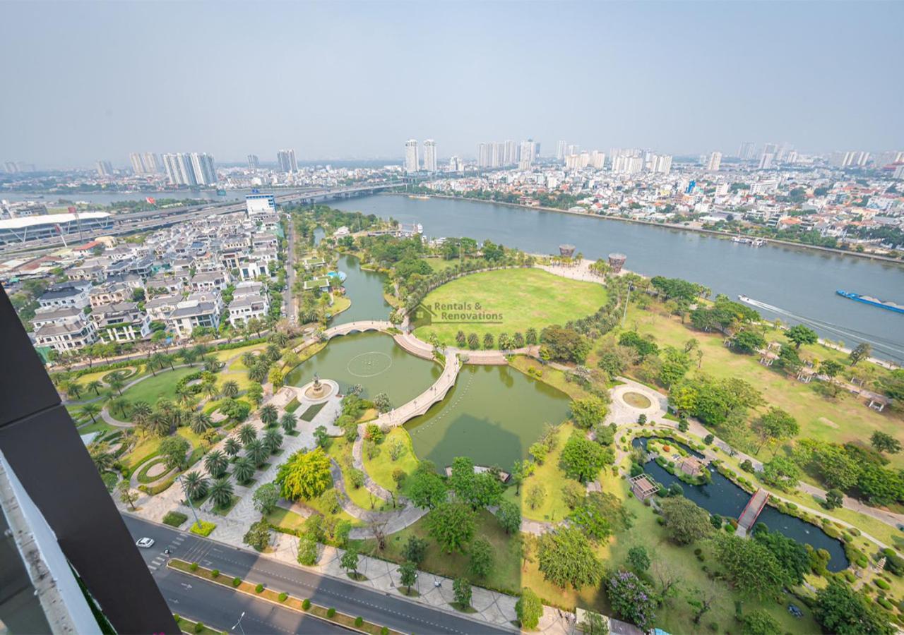 The Vinhomes Central Park Apartments - The Buildings Surrounding Landmark 81 Ho-Chi-Minh-Stadt Exterior foto