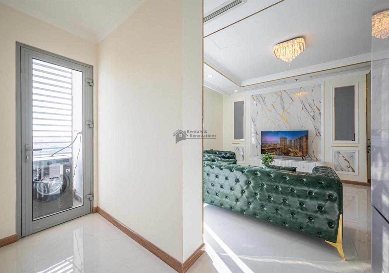 The Vinhomes Central Park Apartments - The Buildings Surrounding Landmark 81 Ho-Chi-Minh-Stadt Exterior foto