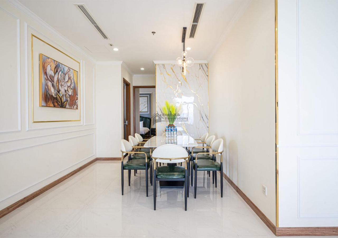 The Vinhomes Central Park Apartments - The Buildings Surrounding Landmark 81 Ho-Chi-Minh-Stadt Exterior foto