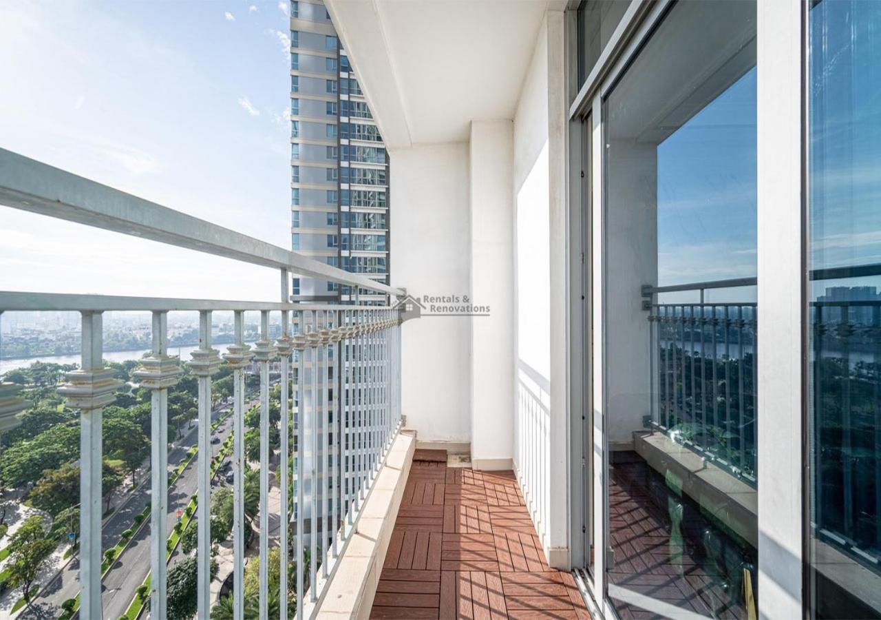 The Vinhomes Central Park Apartments - The Buildings Surrounding Landmark 81 Ho-Chi-Minh-Stadt Exterior foto