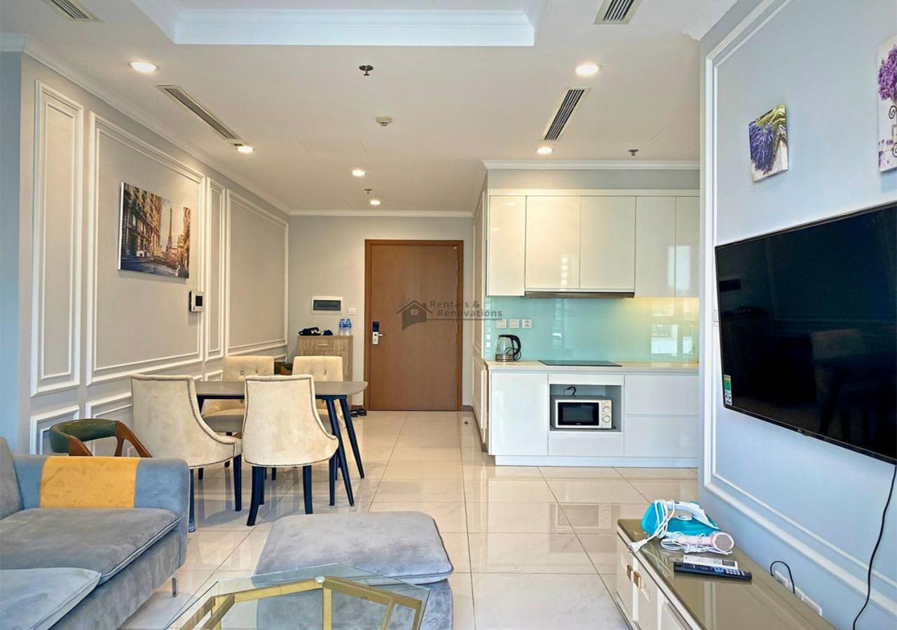 The Vinhomes Central Park Apartments - The Buildings Surrounding Landmark 81 Ho-Chi-Minh-Stadt Exterior foto