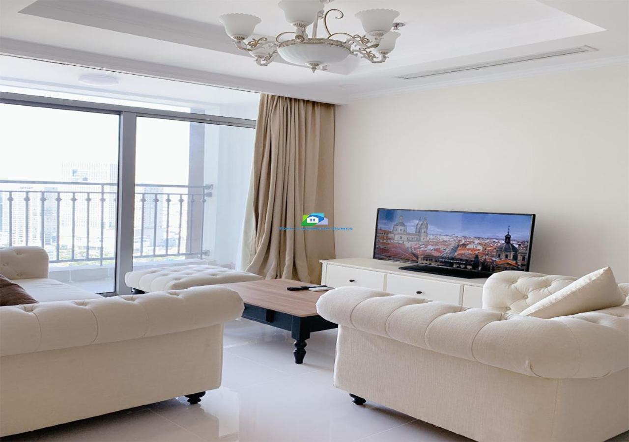 The Vinhomes Central Park Apartments - The Buildings Surrounding Landmark 81 Ho-Chi-Minh-Stadt Exterior foto